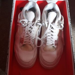 Jordan Retro 4 Pure Money